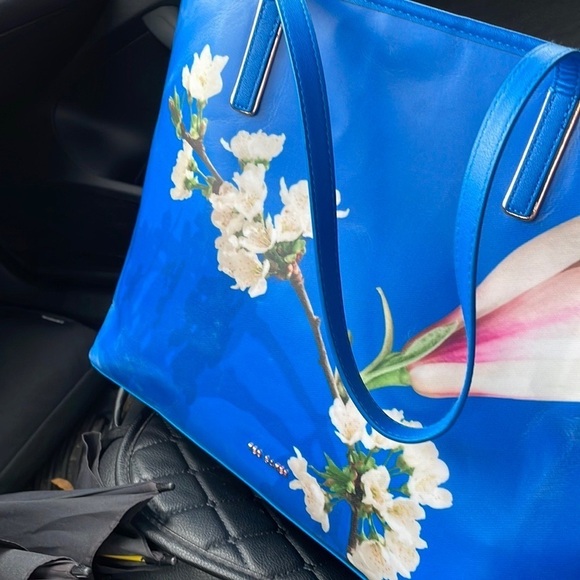 Ted Baker COATED TOTE BAG IN HARMONY FLORAL - BLUE - Picture 6 of 9